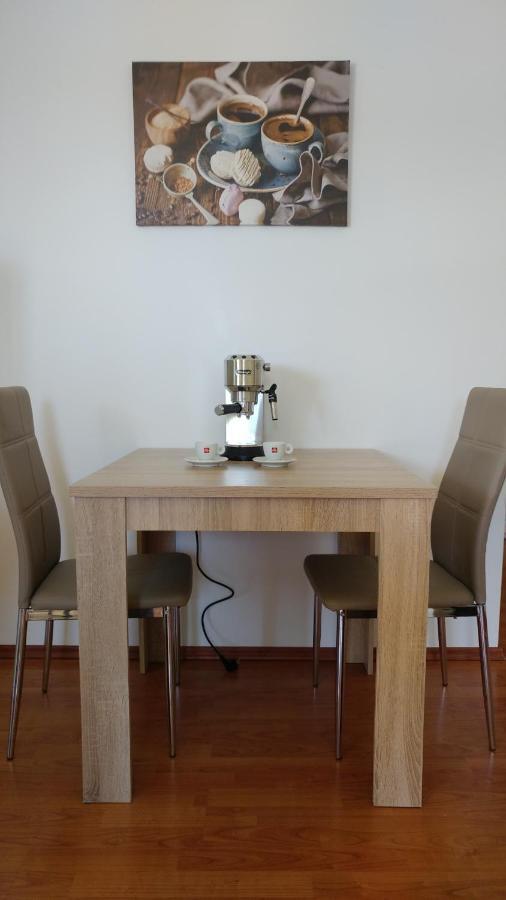 Tia Maria Apartment Bol