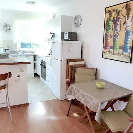 Tia Maria Apartment Bol Exterior photo